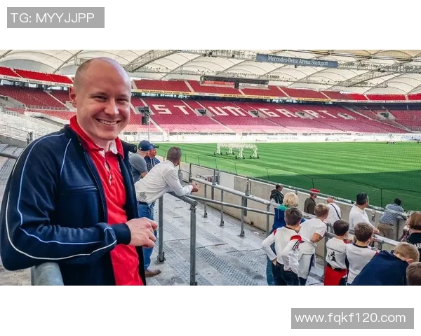 汉堡主场大胜，德甲保级前景乐观，球迷欢呼雀跃