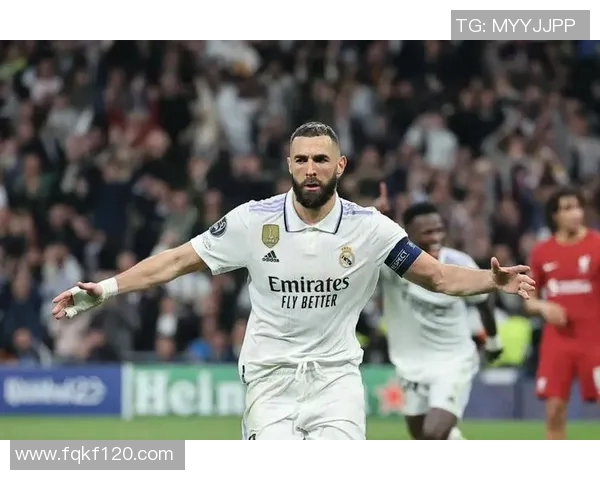 皇马挺进欧冠半决赛，梅开二度的本泽马成为大赢家