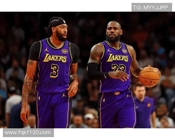 詹姆斯40岁成湖人队史全明星首人，传奇依旧在书写