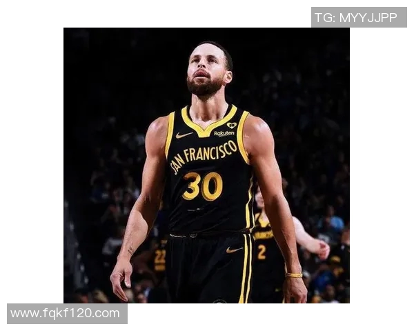 勇士力克湖人，库里砍下40分展现超凡实力