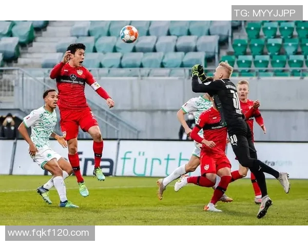 沃尔夫斯堡主场大胜法兰克福，巩固德甲前四的位置！